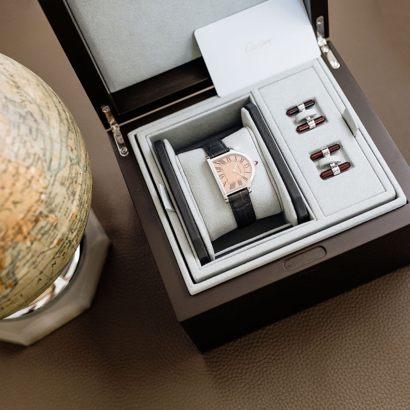 Cartier Cloche Platinum - 13 Rue De La Paix