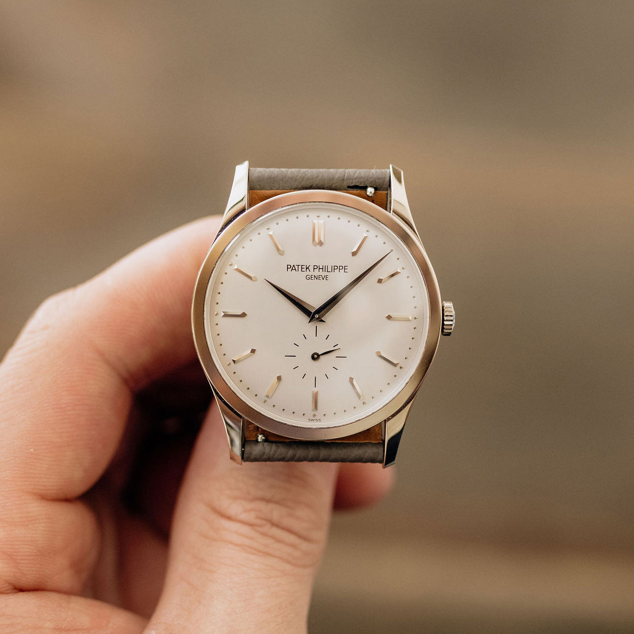 Patek Philippe Calatrava 5196G - Full set - Folding buckle – Mr Watchley