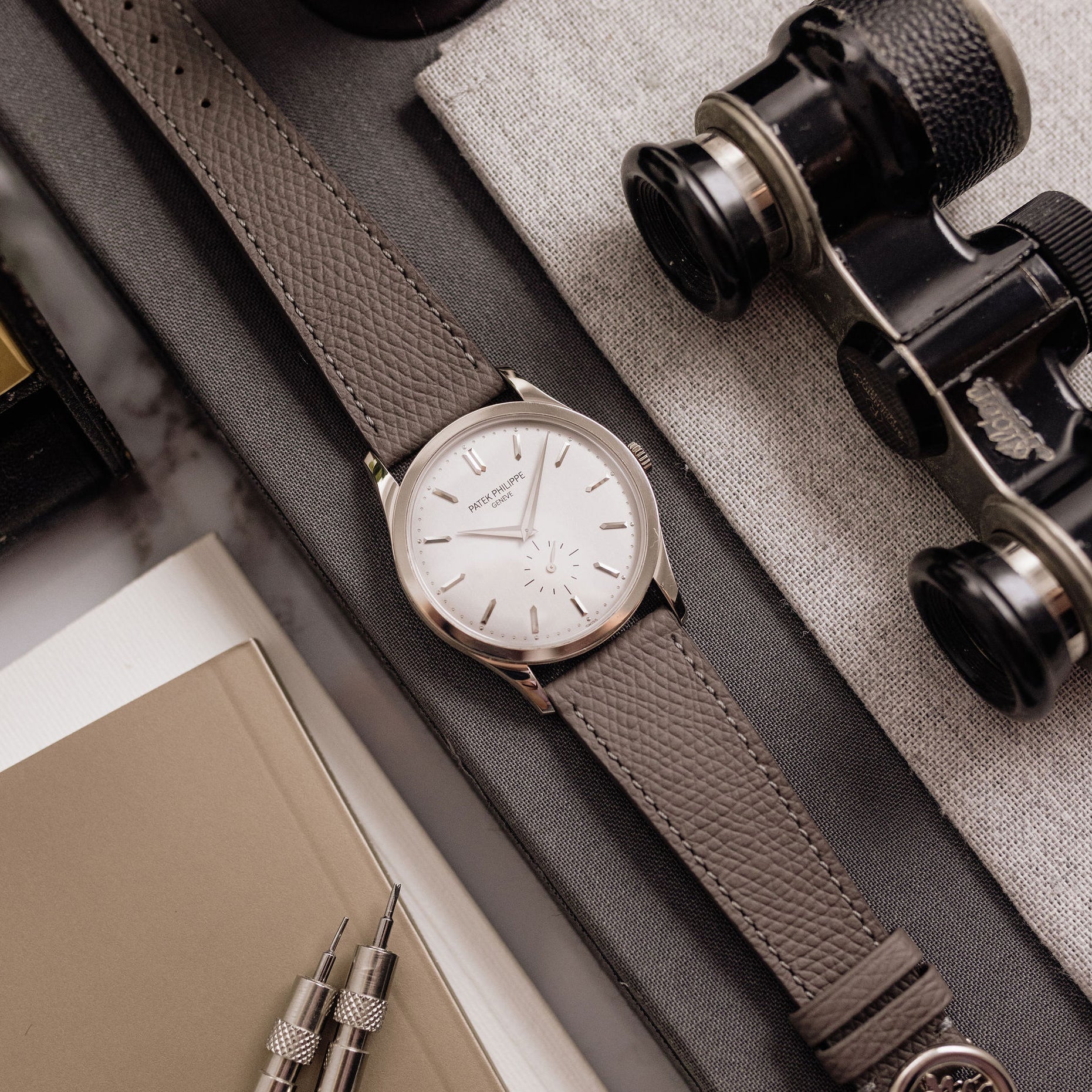 Patek Philippe Calatrava 5196G - Full set - Folding buckle – Mr Watchley