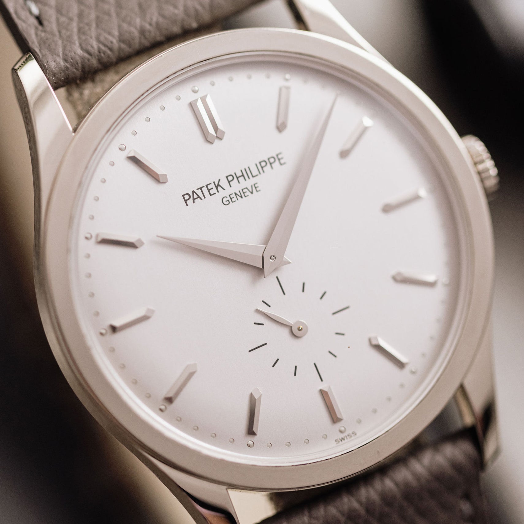Patek Philippe Calatrava 5196G - Full set - Folding buckle – Mr Watchley