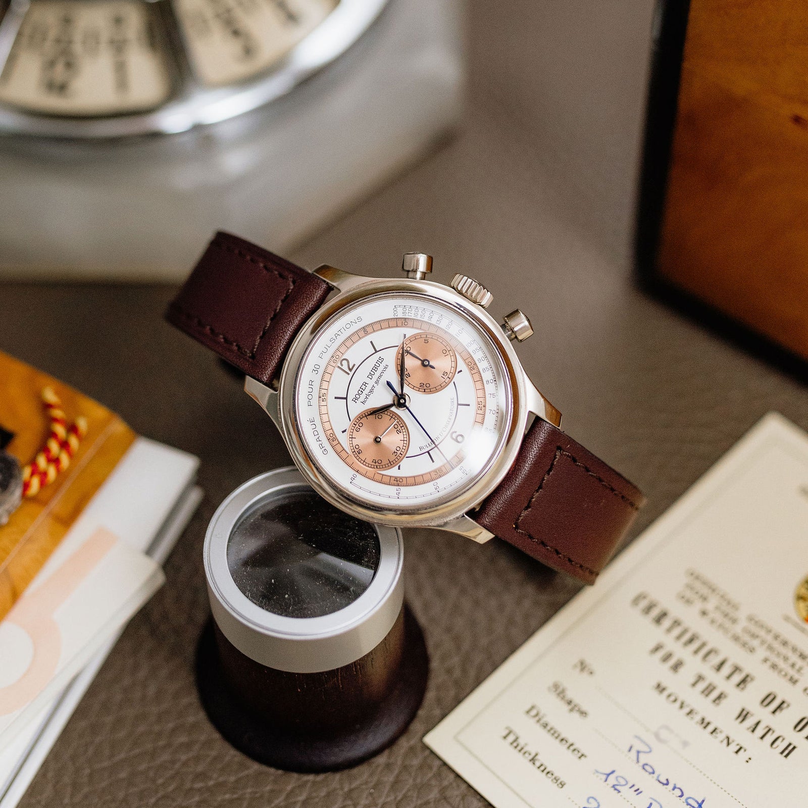 Roger Dubuis Hommage Chronograph H37 56 - Salmon sector dial