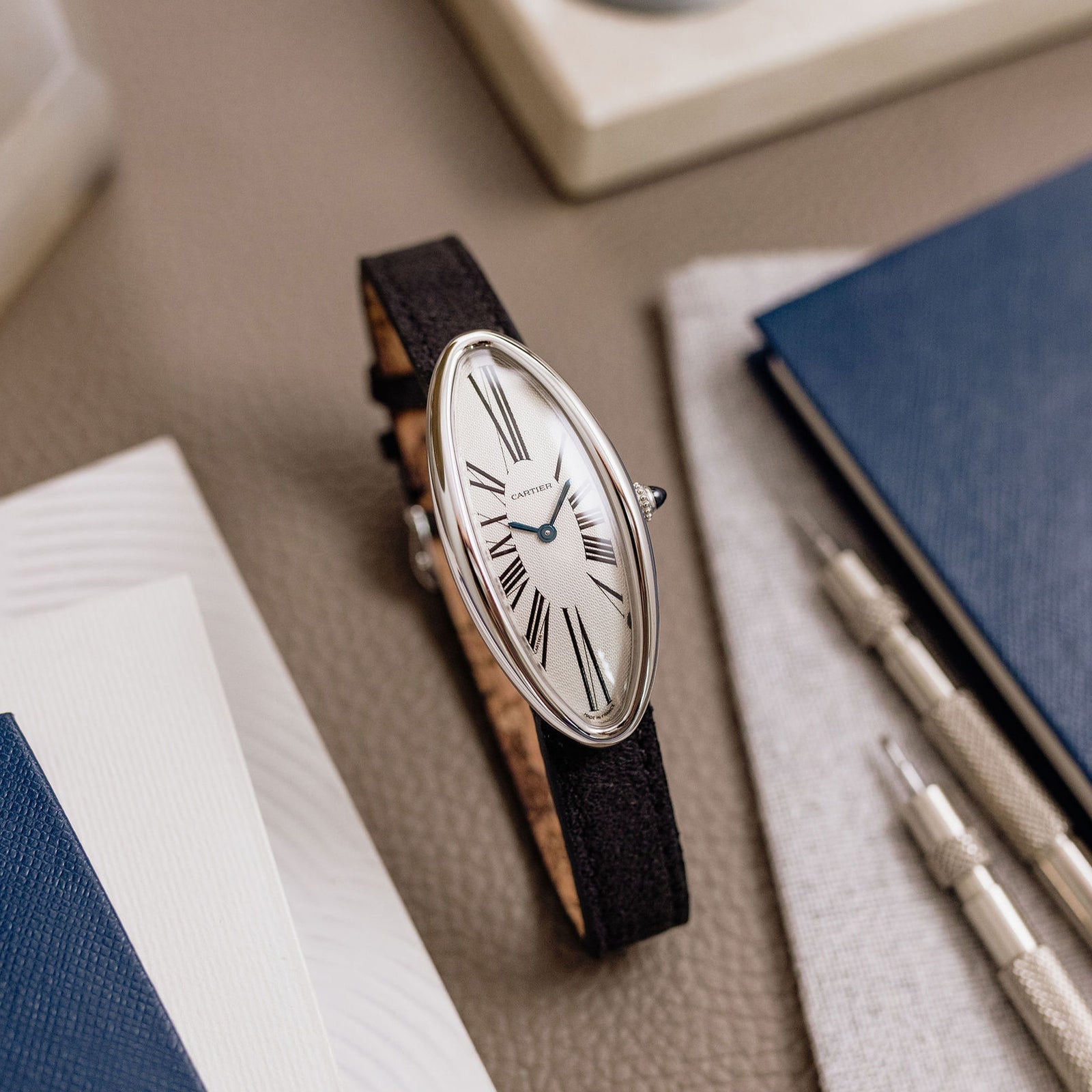 Cartier Baignoire Allongée - 2673 - White gold – Mr Watchley