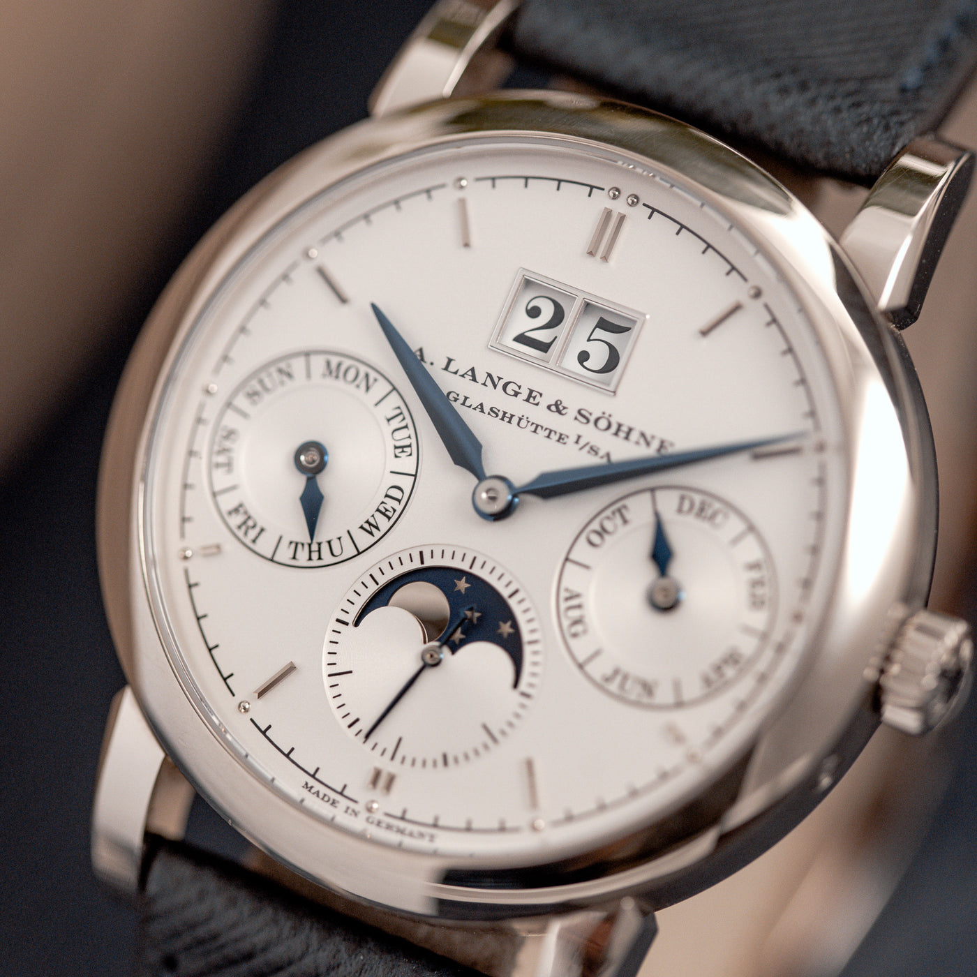 A lange sohne saxonia annual calendar best sale