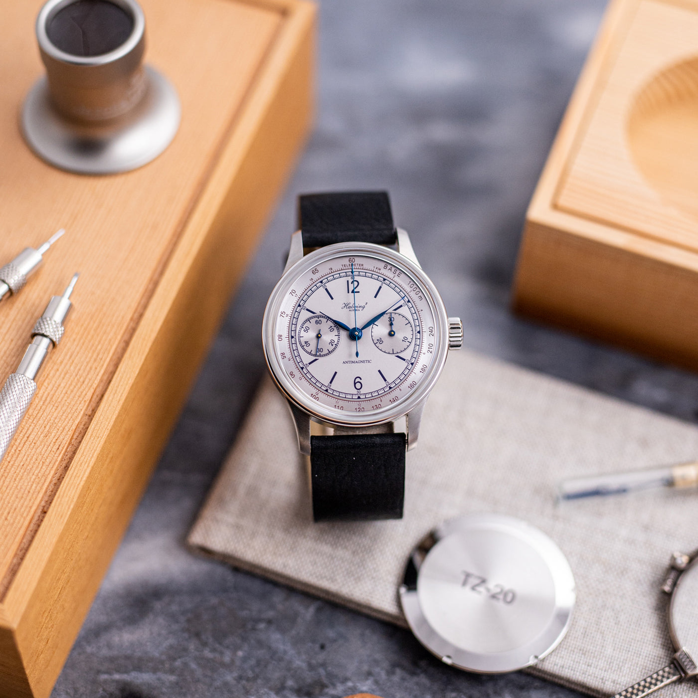 Coshian② Habring2 Unveils Limited Edition Chrono COS for Timezone